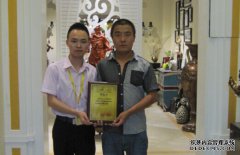 ����ף�R�����ꖏ������ɹ����s���|�R�Ҿ�