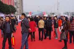 ���|�R�ҾӾW(w��ng)���P�żҾ��b��н��̈�(ch��ng)�S��(li��n)�x���(d��ng)¡���e��