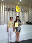 ����ף�R���Ϗ�С��ɹ����s���|�R�Ҿ��Ʒ