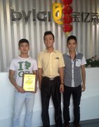 ����ף�R�F���S�����ɹ����s���|�R�Ҿ��Ʒ