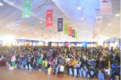 ���|�R���wܛ�b�����ѵذ壢С��(qi��ng)�㽭�У�2015���Sֱ��ʢ�������չ�