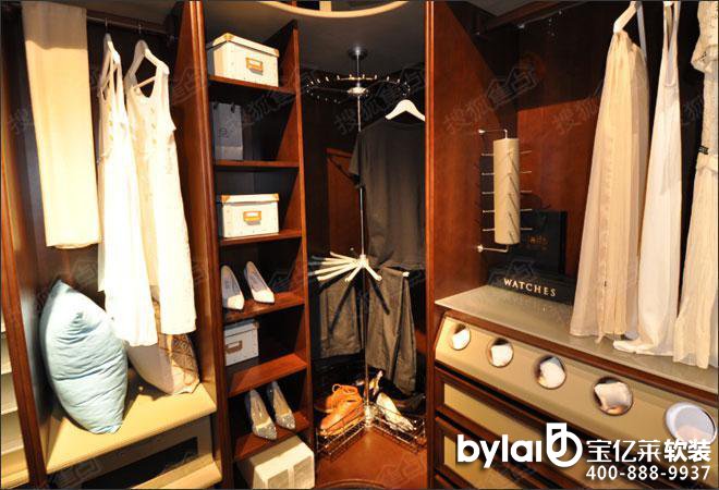 ��ʽ��ۡ��ס�w�(y��n) ���R�����،�ϵ���u(p��ng)�y(c��)