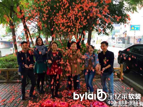 
�_��ܛ�b�O(sh��)Ӌ(j��)��˾�ɶ���ˇ��Ӗ(x��n)�W(xu��)У�����(gu��)֮��ˇ֮��