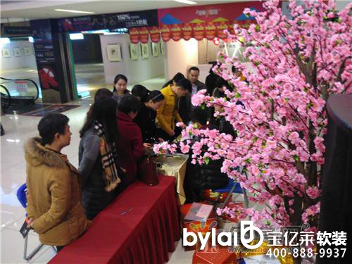 
���ܛ�b�O(sh��)Ӌ(j��)��˾1.1�������g��(gu��)�H�Ҿӽ��ďV