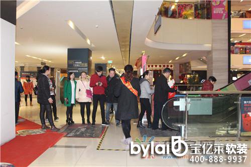 
���ܛ�b�O(sh��)Ӌ(j��)��˾1.1�������g��(gu��)�H�Ҿӽ��ďV