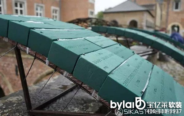 ���ղ��N��2015���䡰���ͻ�ˇ�b�á�����ȫ�̽�¶