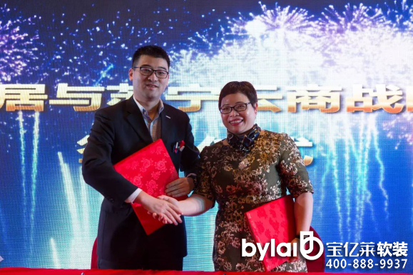 600λ�Ҿ��ИI(y��)���c����һ��Ҋ�C�r(sh��)���Ęsҫ��