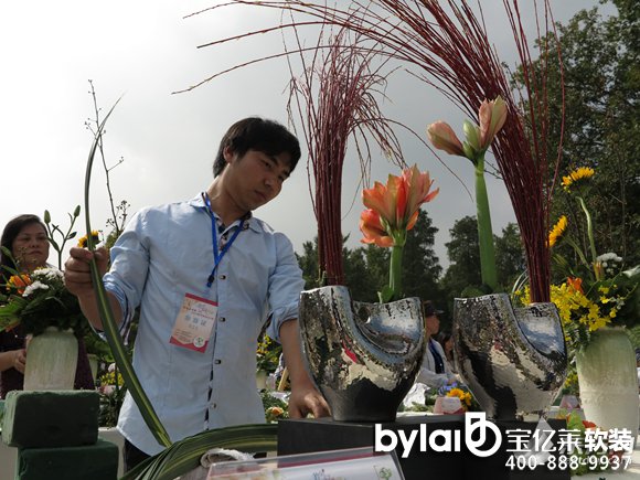 ���|�Rܛ�b����̳ǣ�2015����廨��ˇ���Qِ 60��λ�x���Ϻ�ֲ��@��(n��i)����