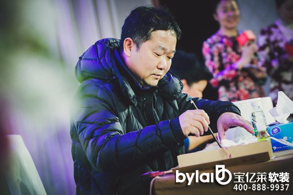 ���|�Rܛ�b����̳ǣ���ʮ�껨�_�������մ�ˇ�g(sh��)�󎟫I�Y�Ї�Ů�����ʢ�䡱ܰ������