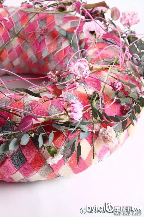 ���|�Rܛ�b����̳ǣ�9��ˇ���ۡ�������Ͳ���ռ�I(l��ng)��ˇ�̘I(y��)�șC(j��)