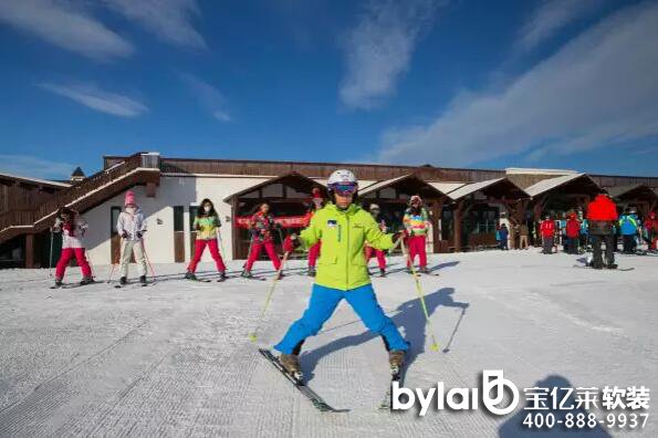 ���|�Rܛ�b����̳ǣ���7�á���̩�����T��Ļ���ИI(y��)��ѩ��Ո(q��ng)ِ����ʢ���e��