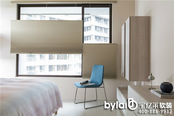 ���ݷ����c��Ů����18�fܛ�b���W�L���