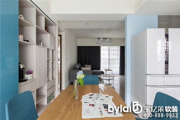 ���ݷ����c��Ů����18�fܛ�b���W�L���