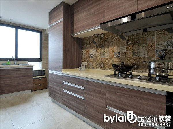 ���ݷ����c��Ů����18�fܛ�b���W�L���