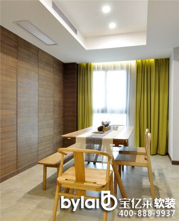 ���ݷ����c��Ů����18�fܛ�b���W�L���