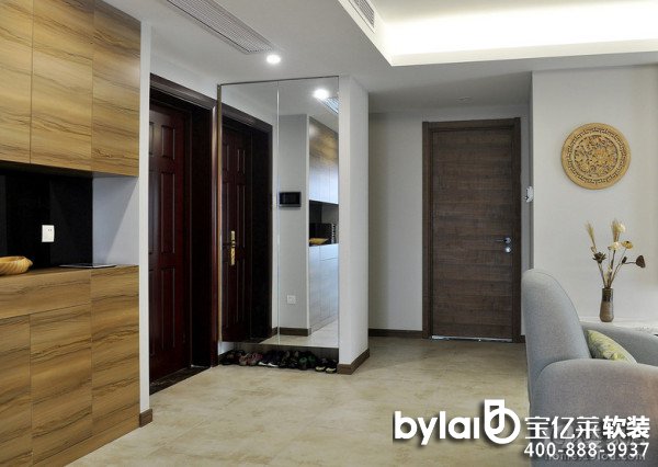 ���ݷ����c��Ů����18�fܛ�b���W�L���