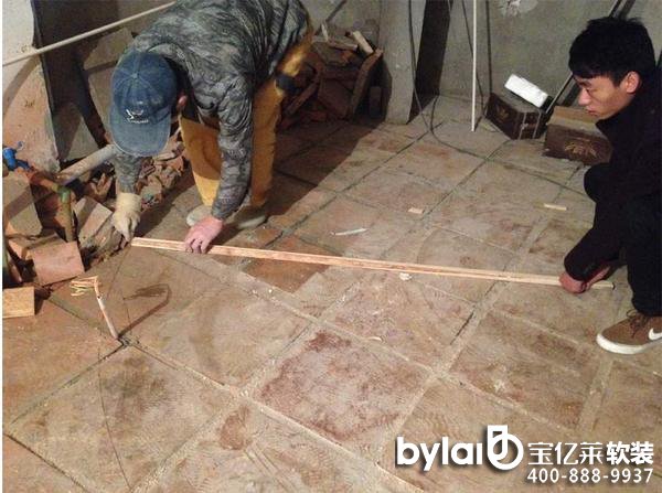 �b�ޘI(y��)���������Ե��b��С��(x��)��(ji��)��ǧ�f�e������