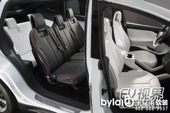 �Ѽ��b�MModel X ���ؼҡ��[�M���g�L��