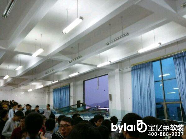 �����ڿ��L�����WУ�����¼����W���T����ԒҪ�f