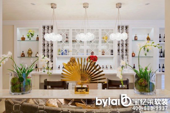 ���|�R�e��ܛ�b������Ϫ�e��B1���ͣ���(y��u)�Ÿ��{(di��o)����Ů���¾�