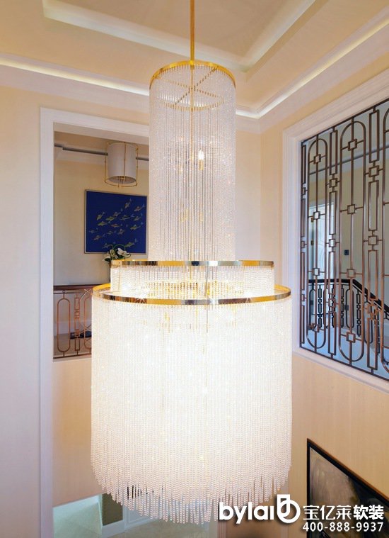 ���|�R�e��ܛ�b������Ϫ�e��B1���ͣ���(y��u)�Ÿ��{(di��o)����Ů���¾�