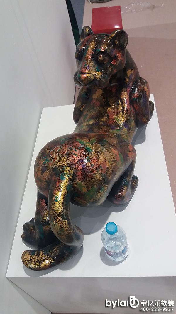 һ��䁲�ƽ�ĵ�̺������䁾�ˇ�g(sh��)ǰ�M(j��n)֮·��